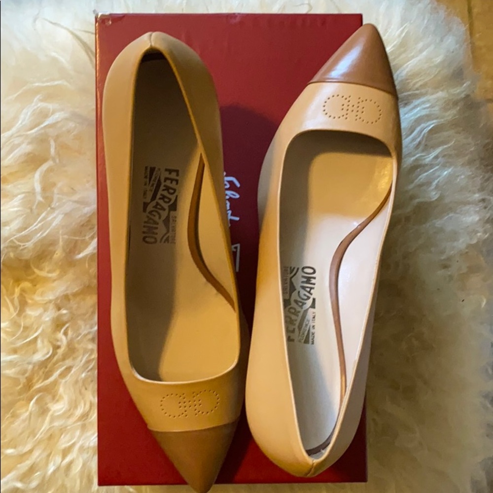 Salvatore Ferragamo Nencia Pump